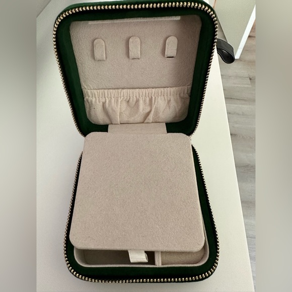 Travel jewelry case - Picture 3 of 3